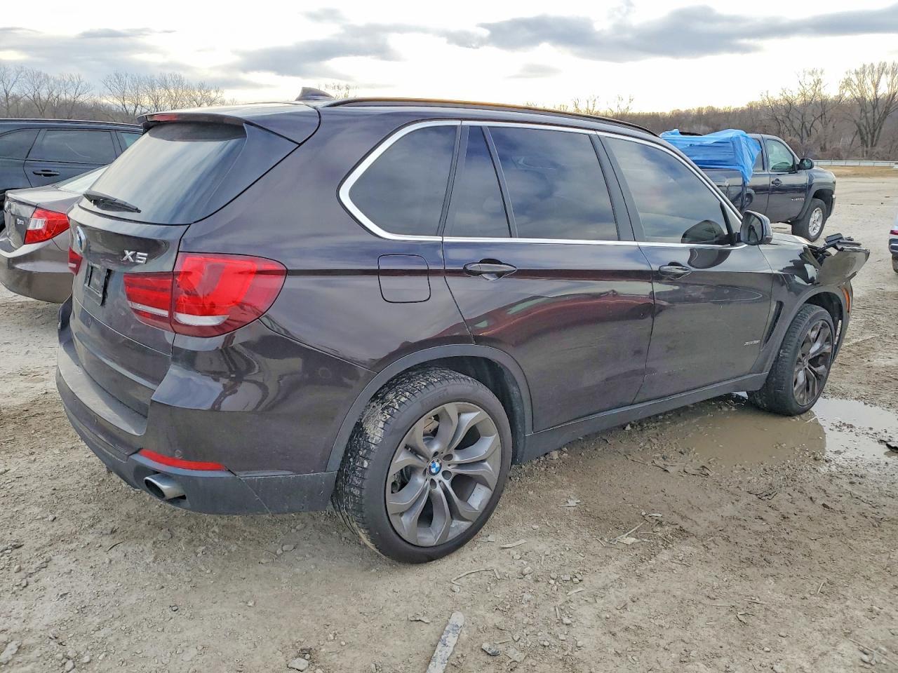 2015 BMW X5 xDrive35I - Фото 3