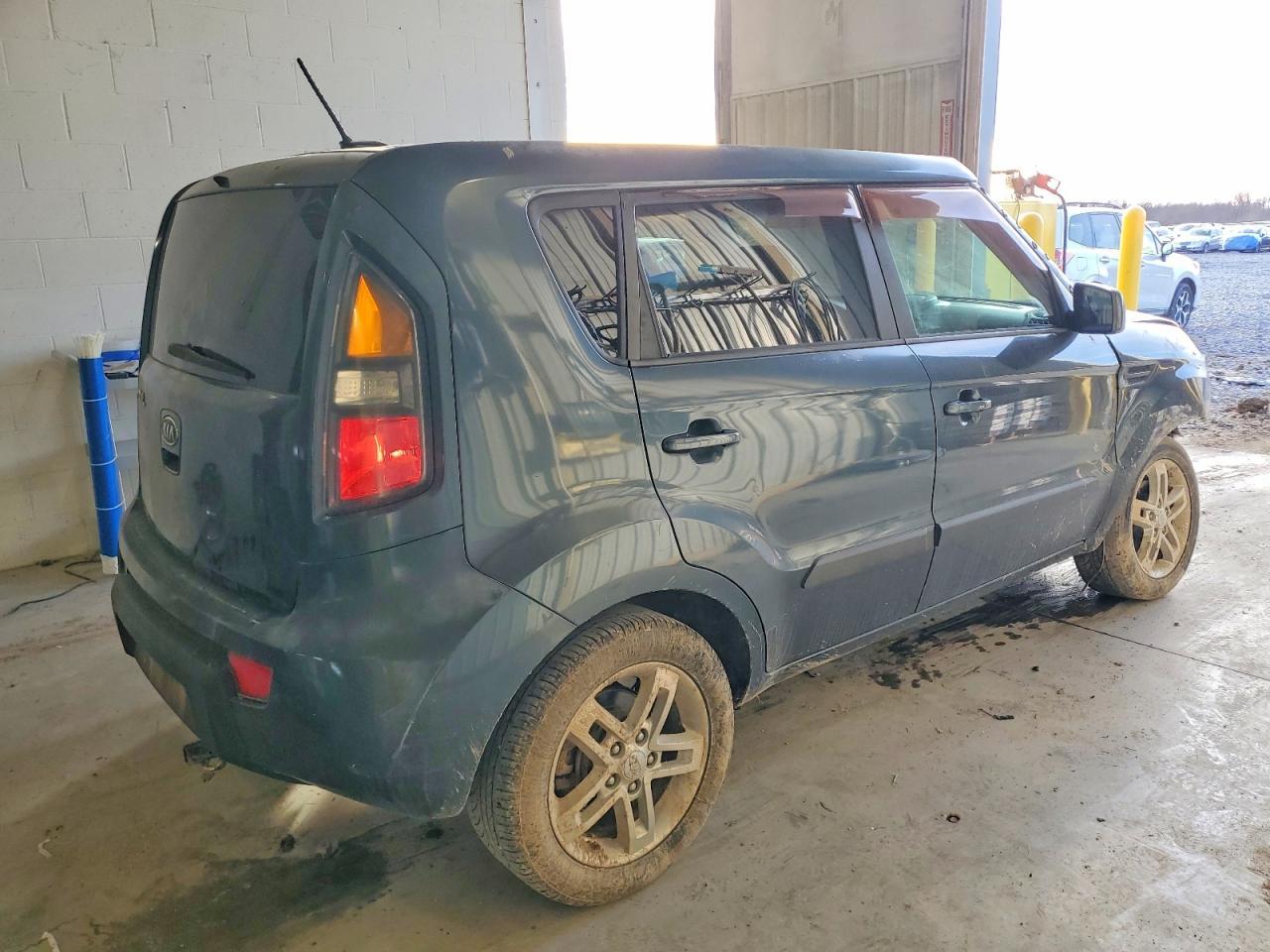 2011 Kia Soul + - Фото 3