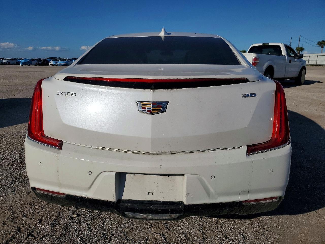 2018 Cadillac Xts - Фото 6