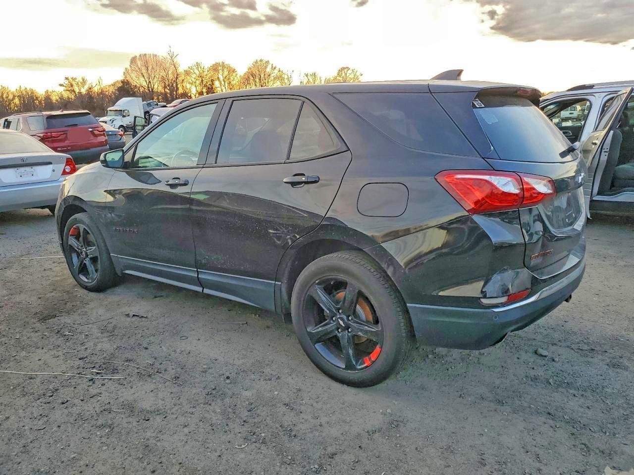 2018 Chevrolet Equinox Lt - Фото 2