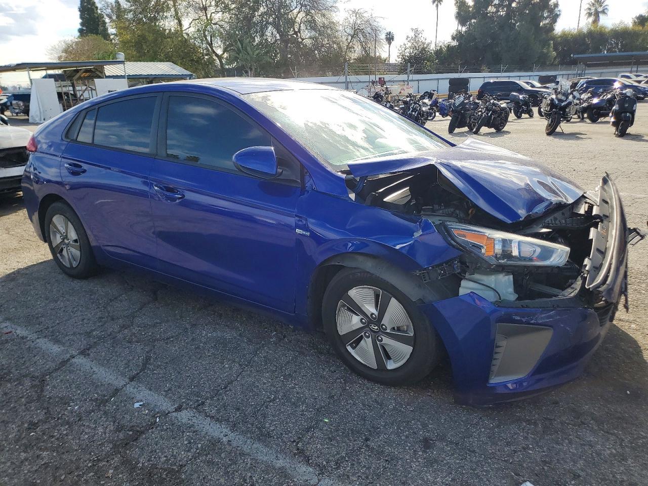 2019 Hyundai Ioniq Blue - Image 4