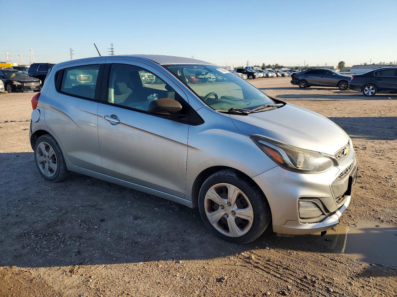 2019 Chevrolet Spark Ls - Фото 4