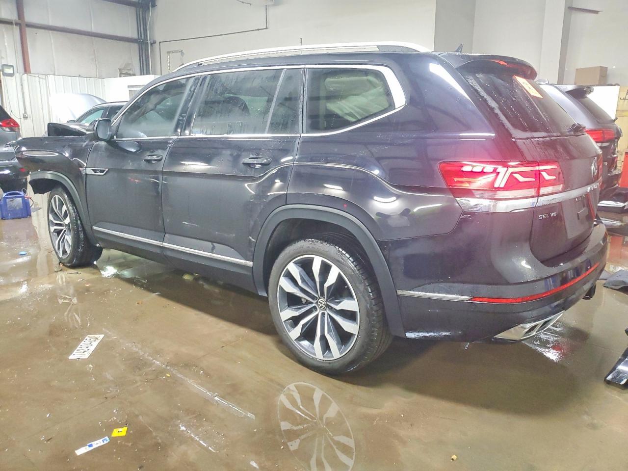 2021 Volkswagen Atlas Sel Premium R-Line - Фото 2