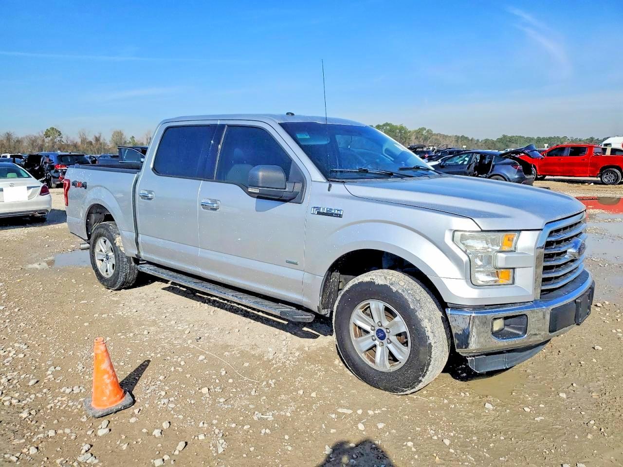 2016 Ford F150 Supercrew - Фото 4