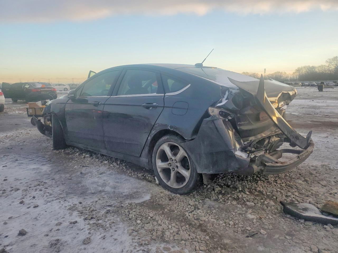 2015 Ford Fusion Se - Фото 2