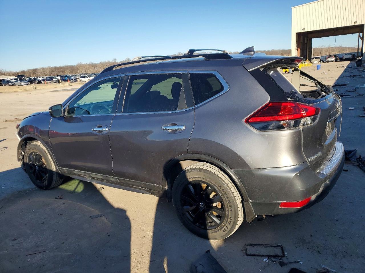 2017 Nissan Rogue Sv - Фото 2