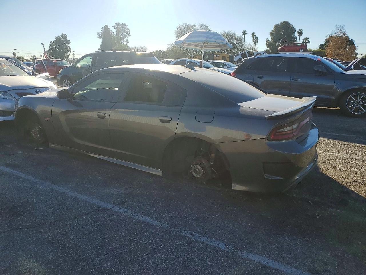 2019 Dodge Charger Scat Pack - Image 2