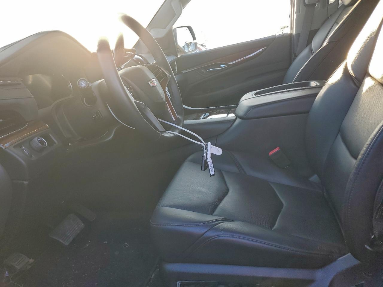 2018 Cadillac Escalade Luxury - Фото 7