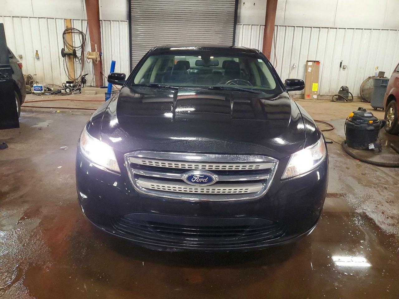 2011 Ford Taurus Sel - Image 5