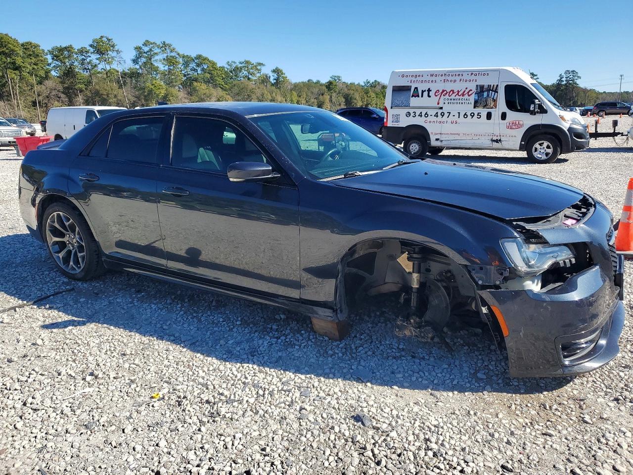 2017 Chrysler 300 S - Фото 4
