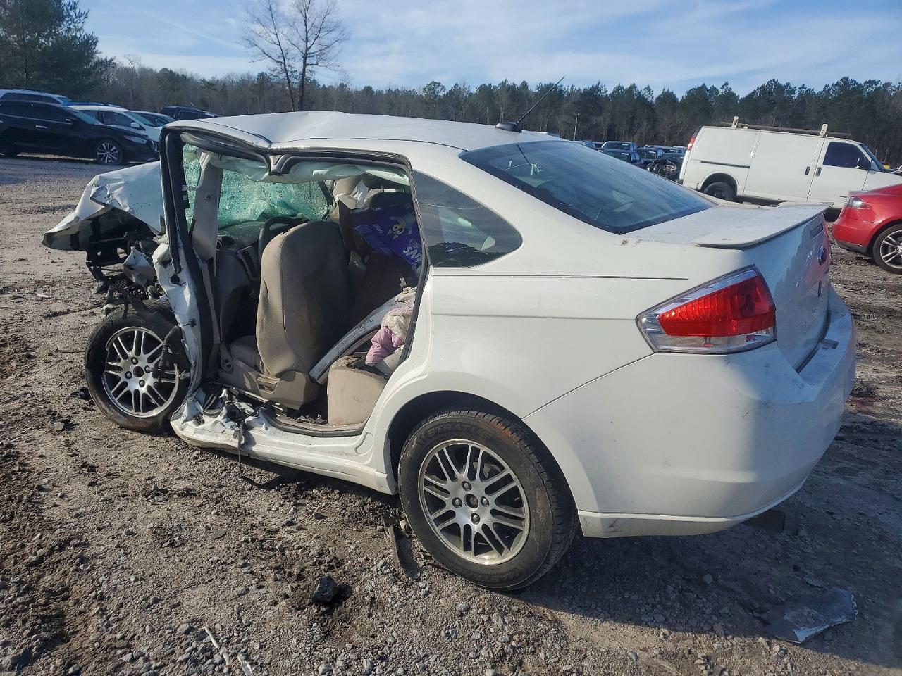 2010 Ford Focus Se - Фото 2