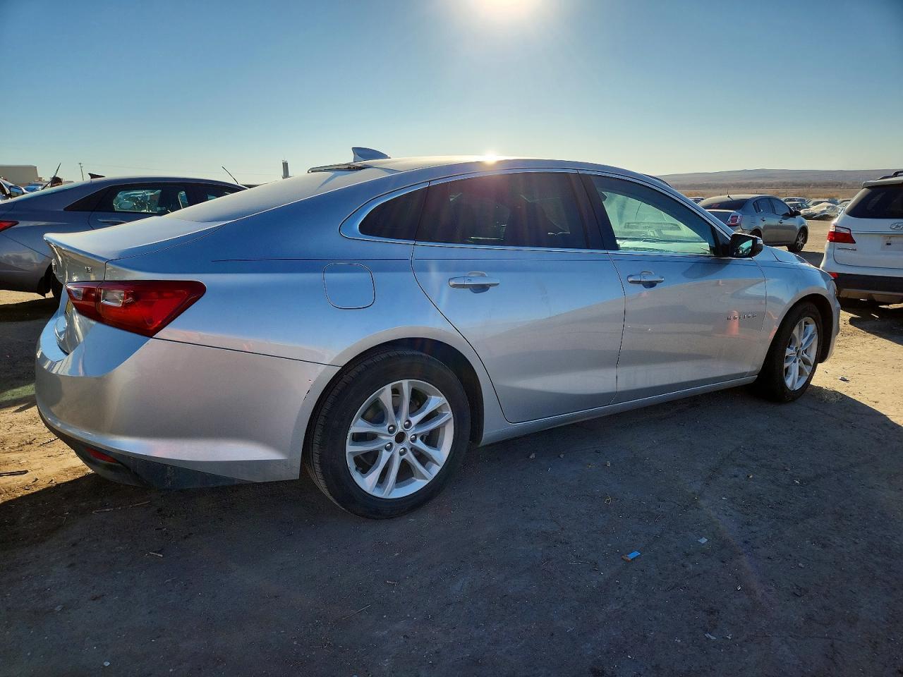 2018 Chevrolet Malibu Lt - Image 3