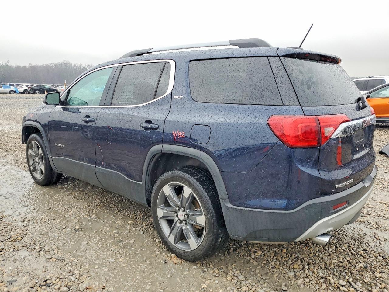 2017 GMC Acadia Slt-2 - Image 2