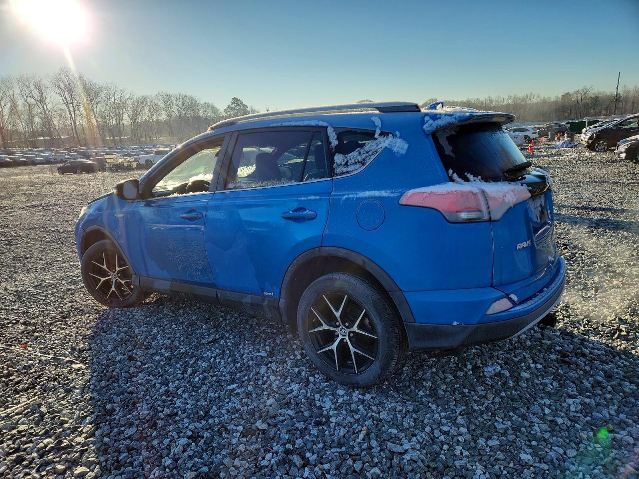 2017 Toyota Rav4 Hv Se - Image 2