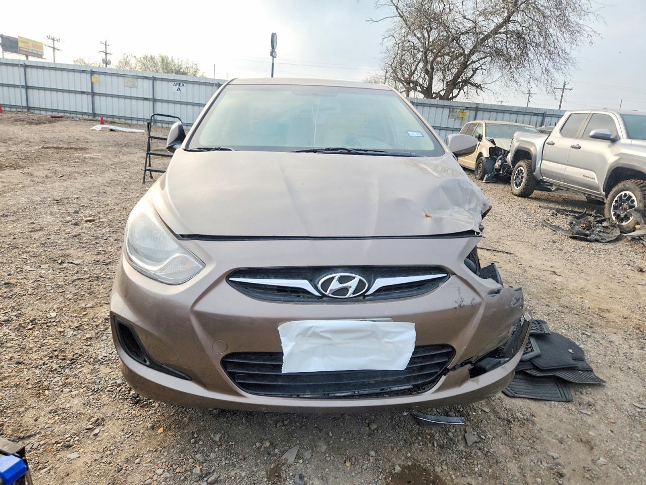 2014 Hyundai Accent Gls - Image 5