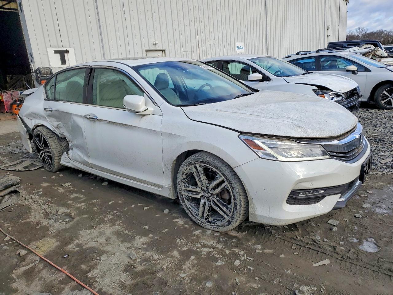 2017 Honda Accord Touring - Фото 4