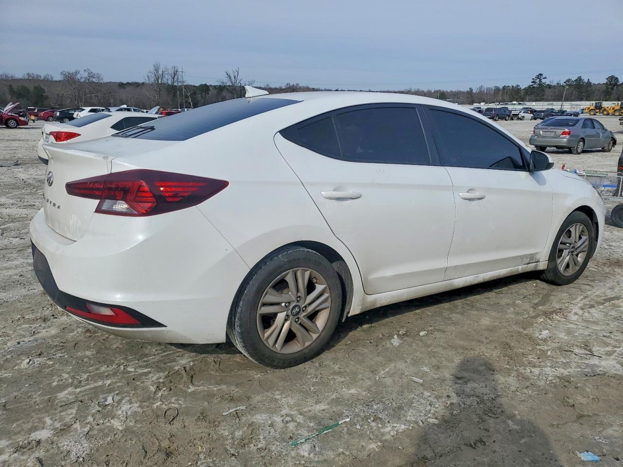 2020 Hyundai Elantra Sel - Image 3