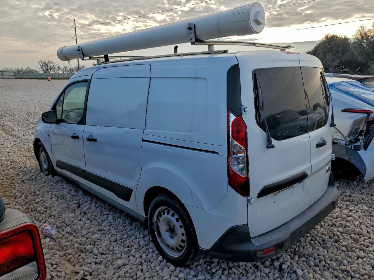 2015 Ford Transit Connect Xlt - Фото 2
