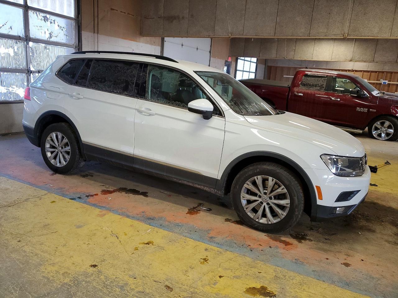 2018 Volkswagen Tiguan Se - Фото 4