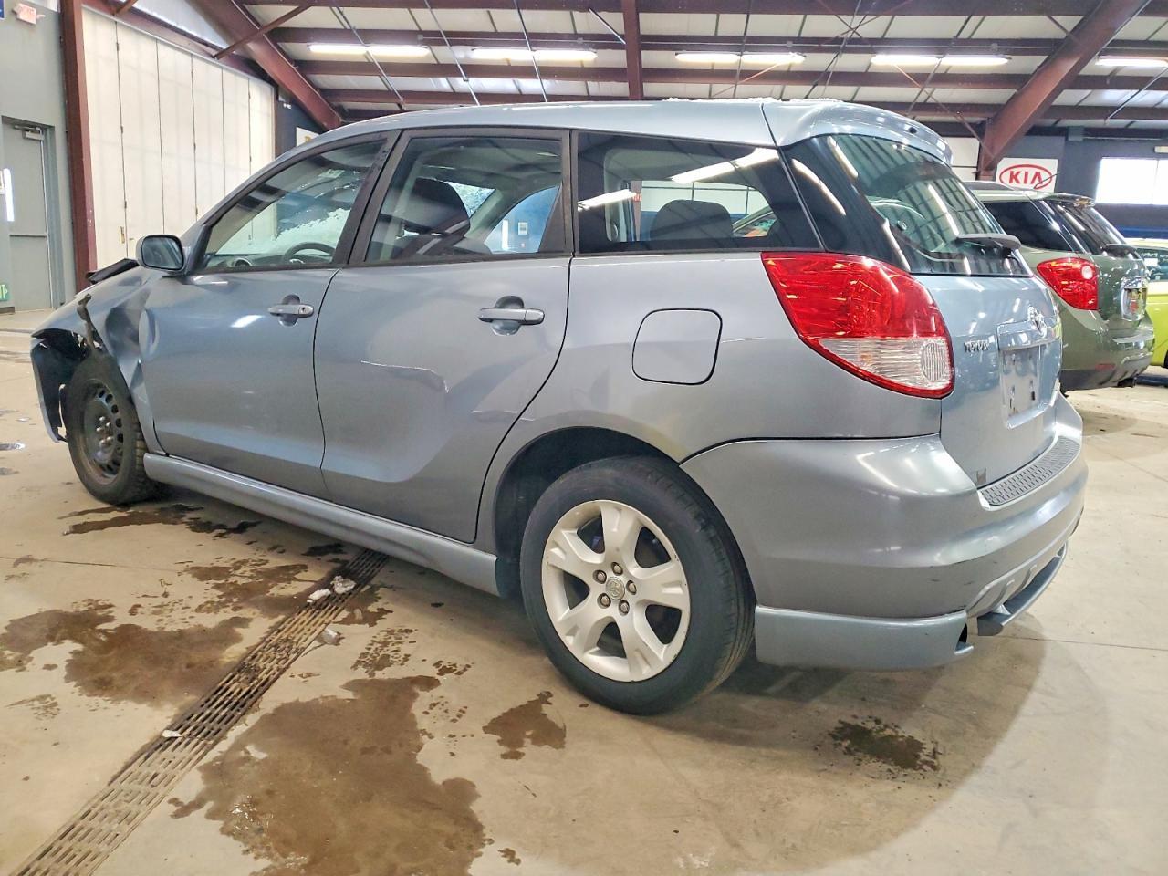 2003 Toyota Corolla Matrix Xr - Image 2