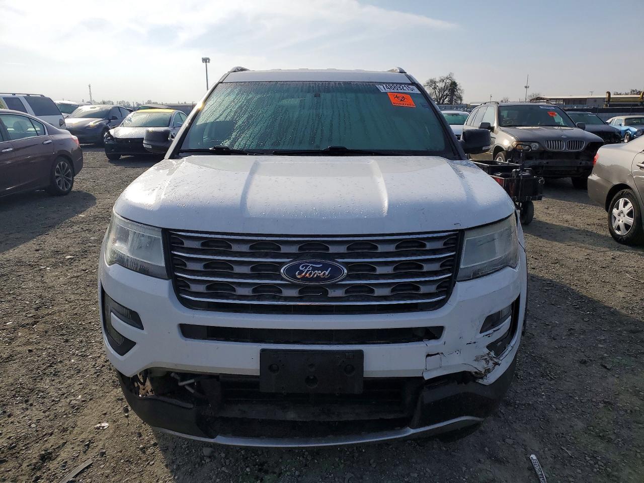2016 Ford Explorer Xlt - Image 5