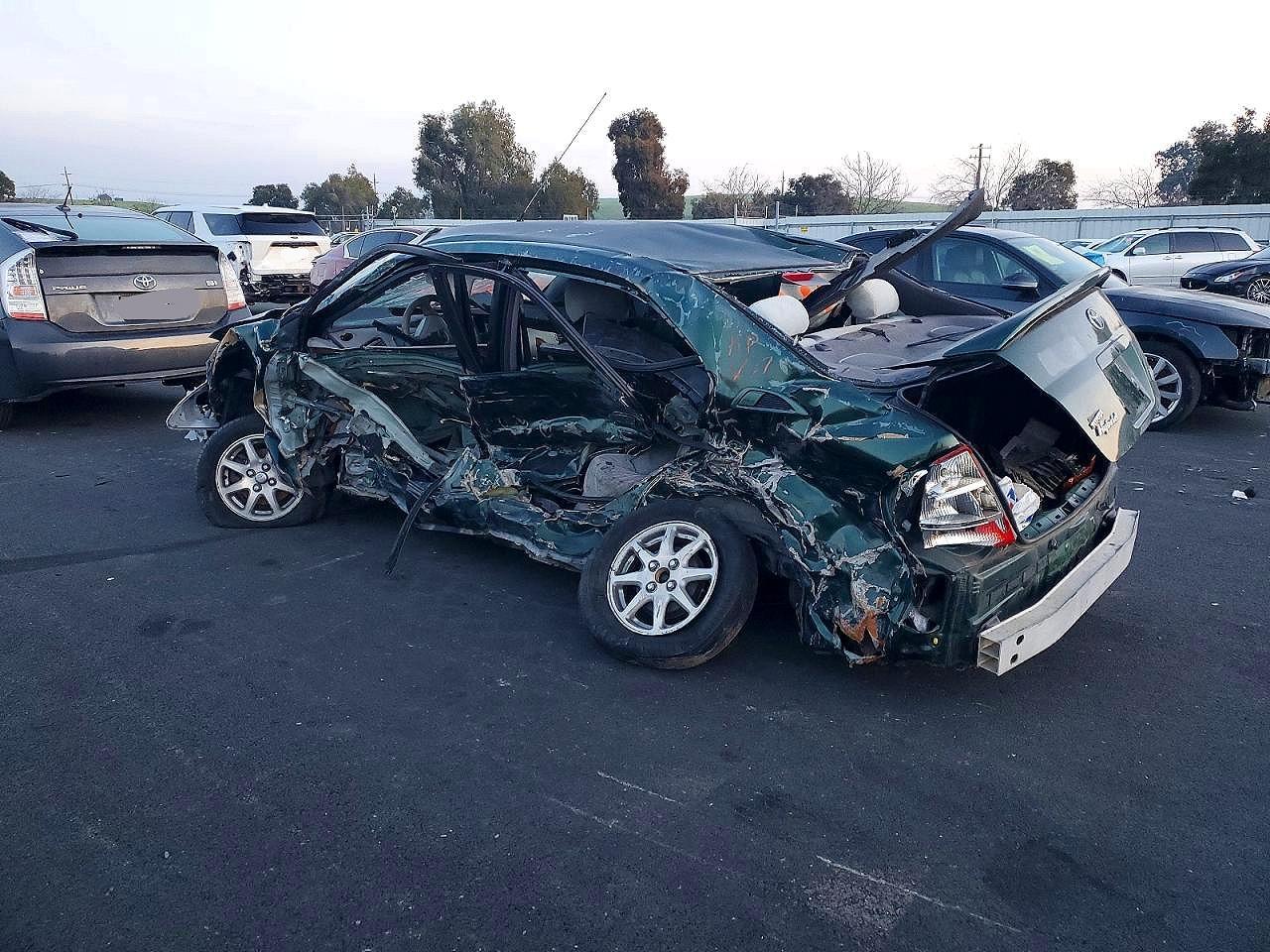 2001 Toyota Prius - Фото 2