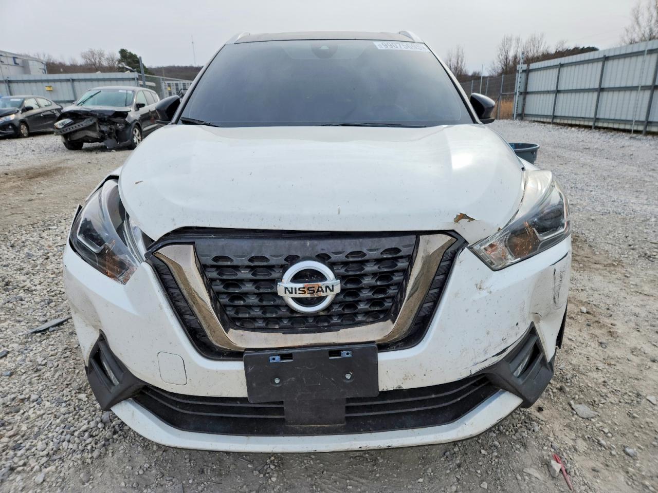 2020 Nissan Kicks Sr - Image 5