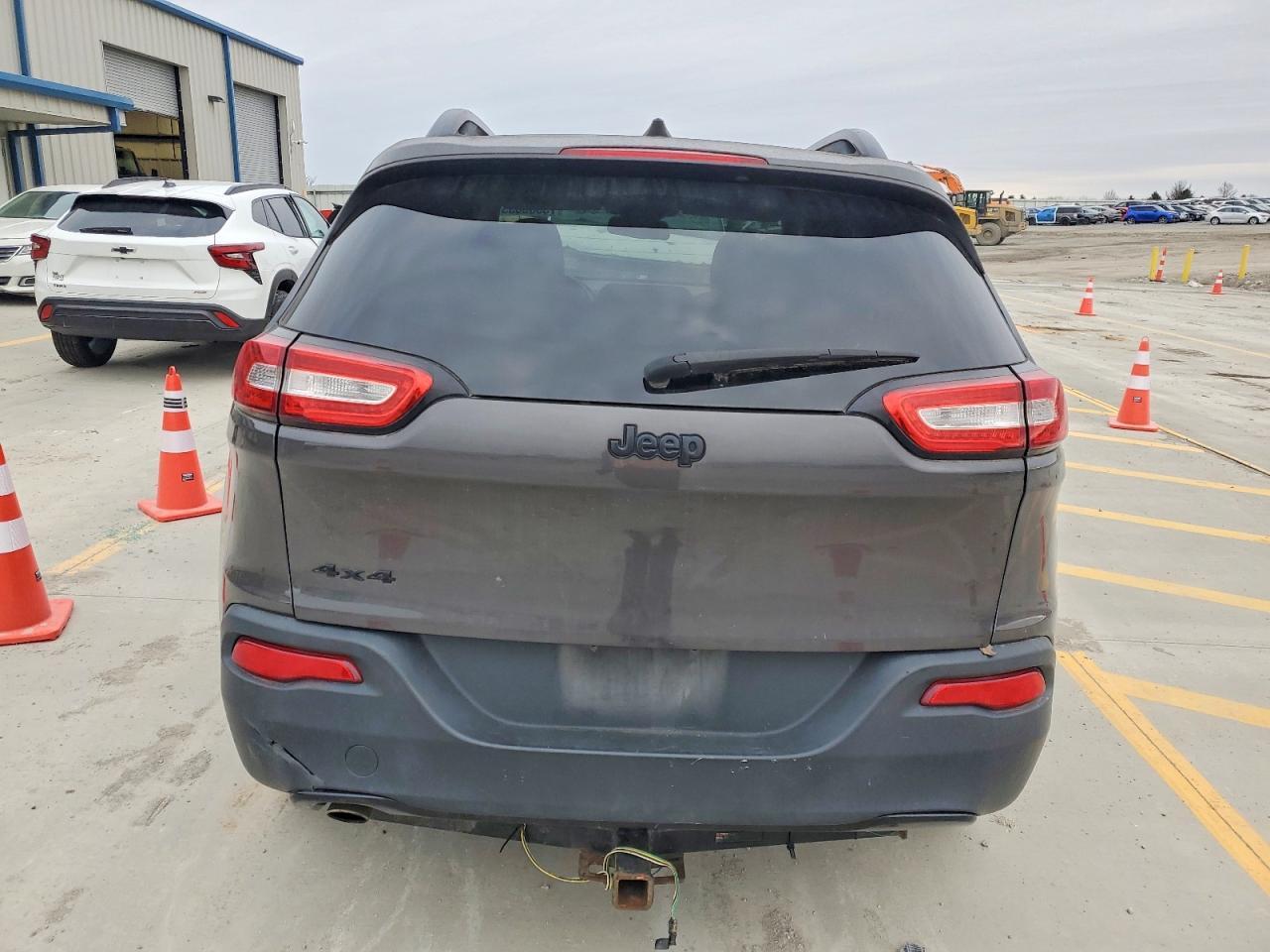 2017 Jeep Cherokee Sport - Image 6