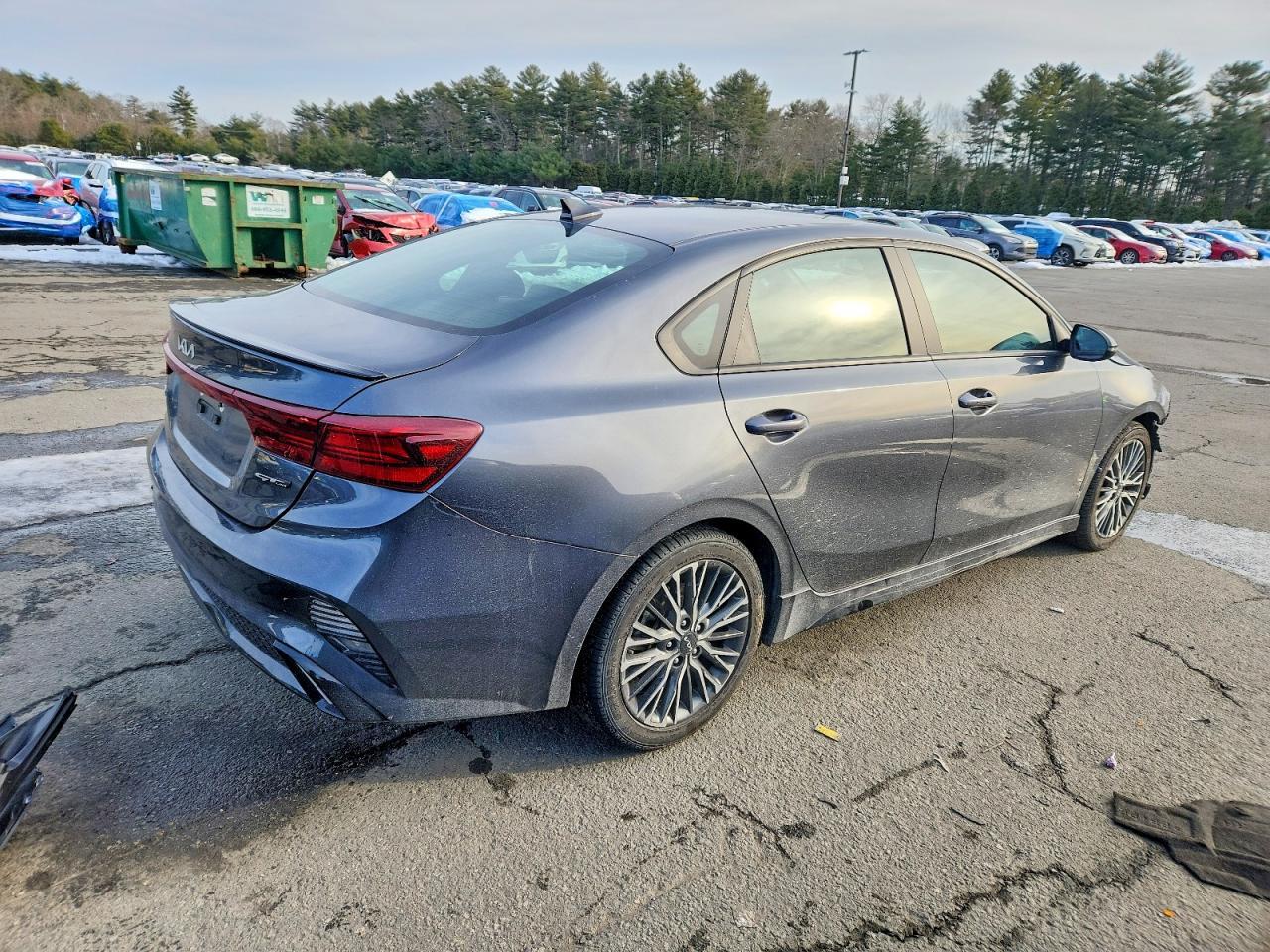 2023 Kia Forte Gt Line - Image 3