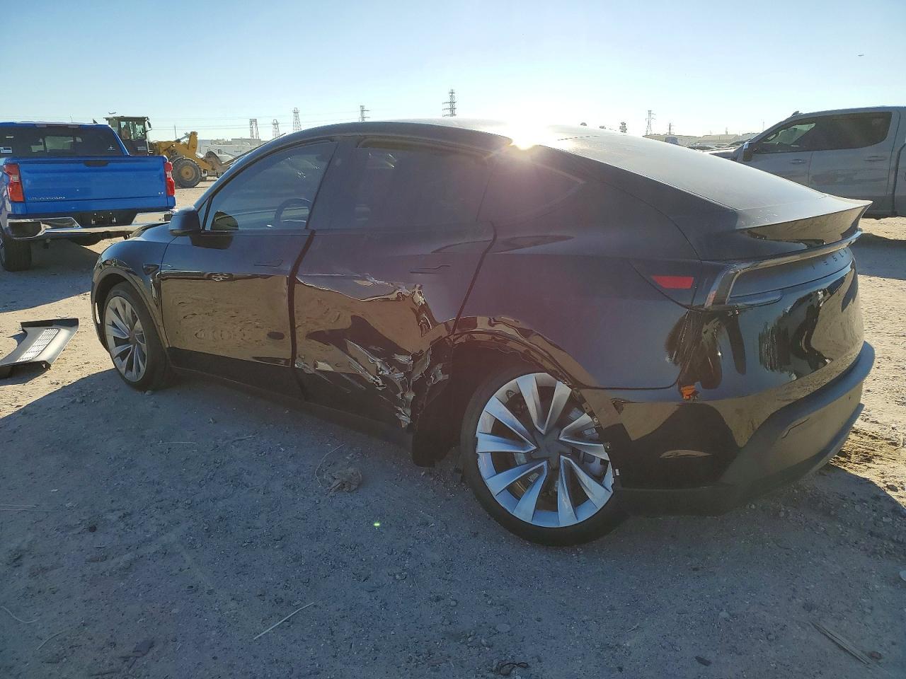 2026 Tesla Model Y - Image 2