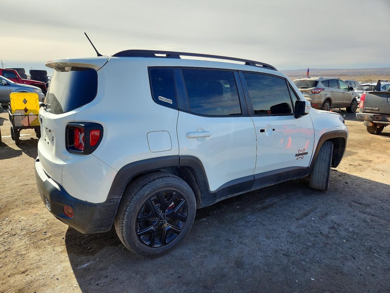 2017 Jeep Renegade Latitude - Image 3
