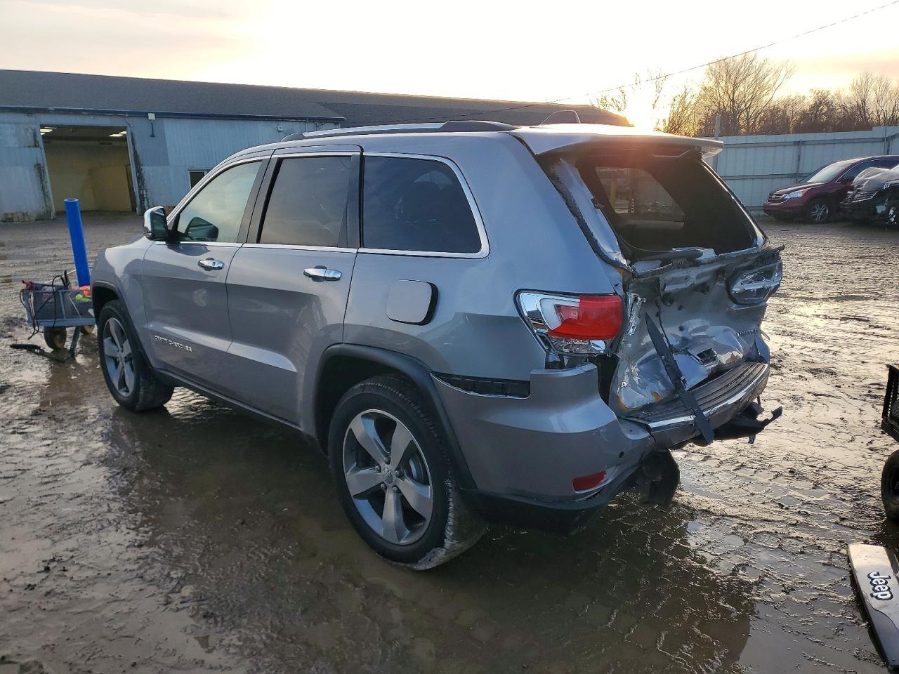 2015 Jeep Grand Cherokee Limited - Image 2