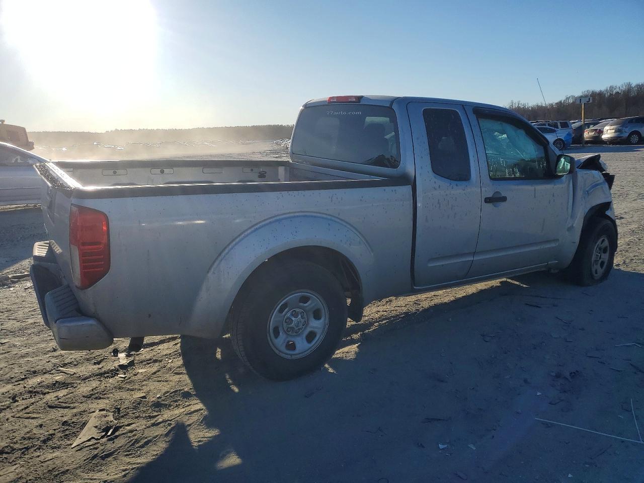 2018 Nissan Frontier S - Фото 3