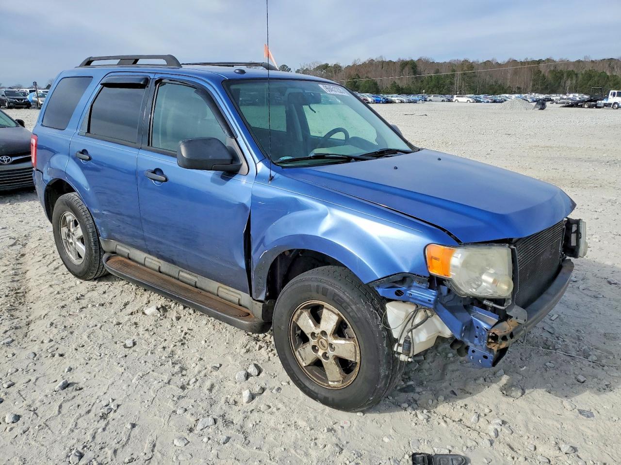 2010 Ford Escape Xlt - Image 4