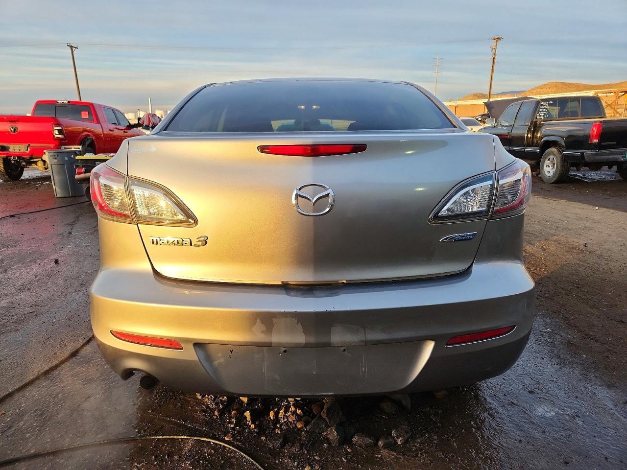 2013 Mazda 3 I - Image 6