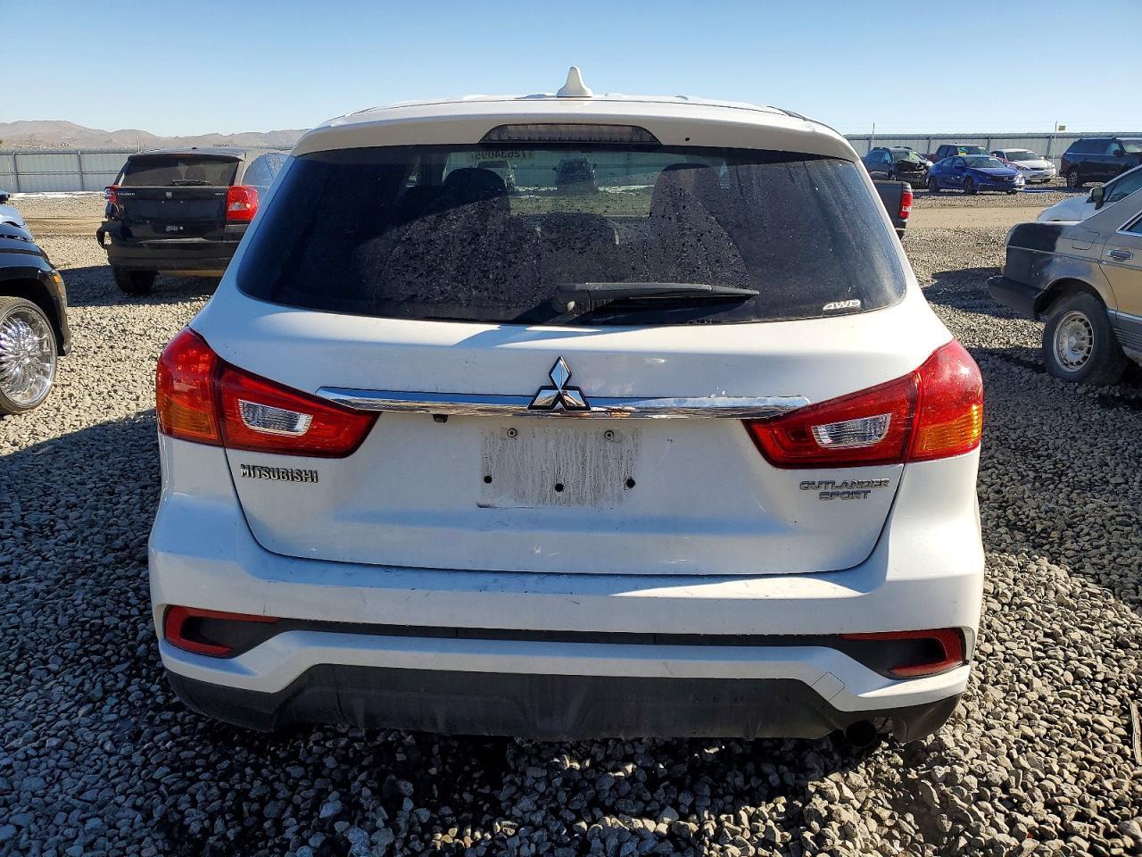 2019 Mitsubishi Outlander Sport Es - Image 6
