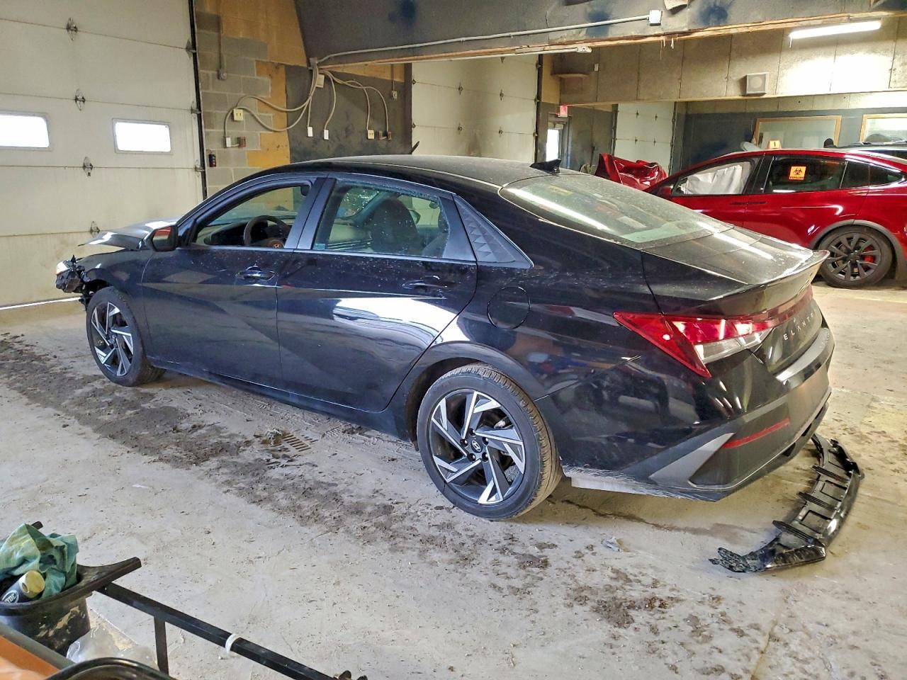 2025 Hyundai Elantra Sel Sport - Фото 2