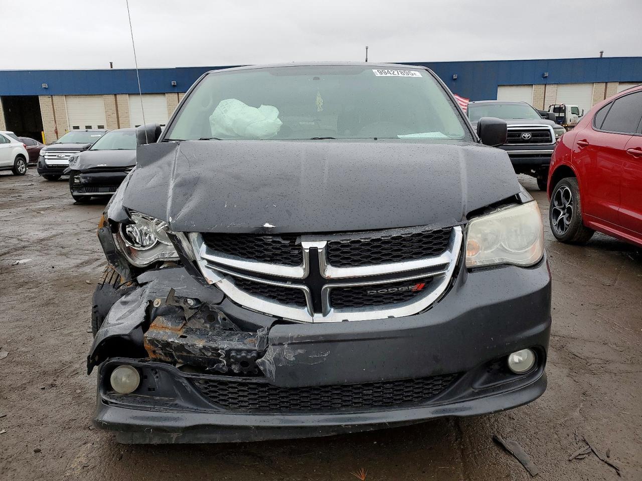 2012 Dodge Grand Caravan Crew - Image 5