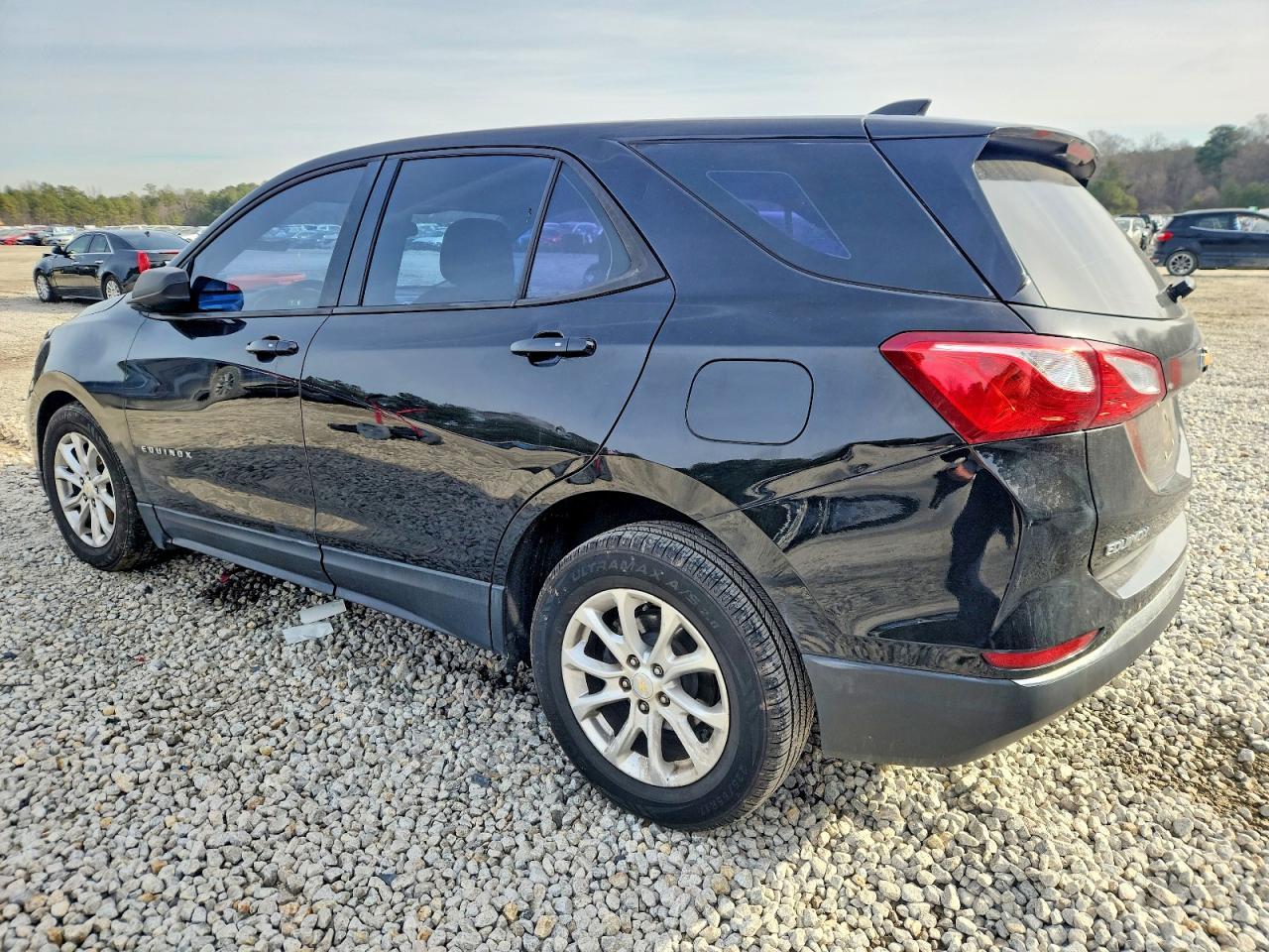 2018 Chevrolet Equinox Ls - Фото 2