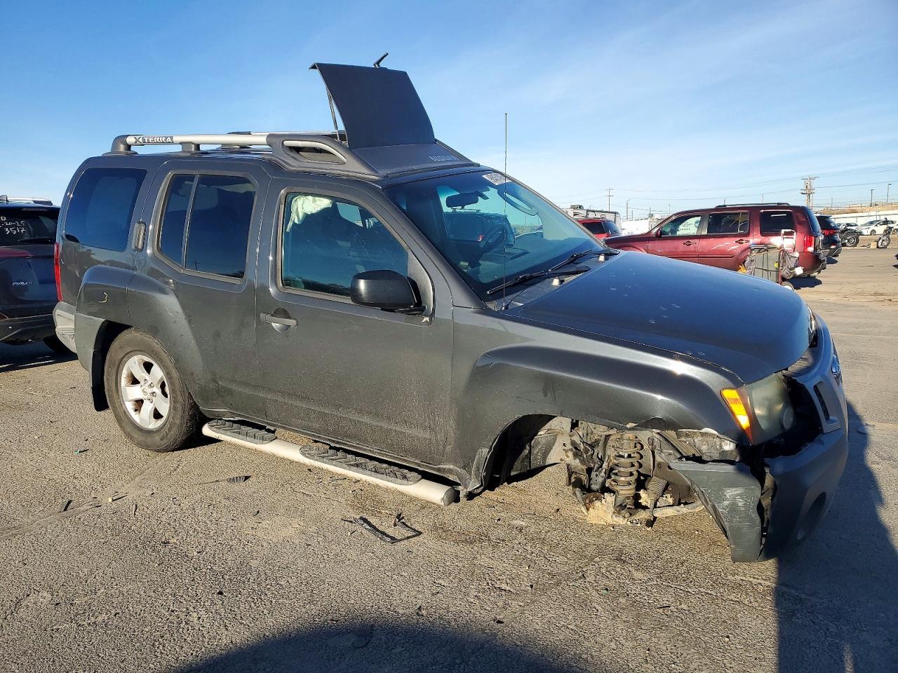 2010 Niss Xterra X - Image 4