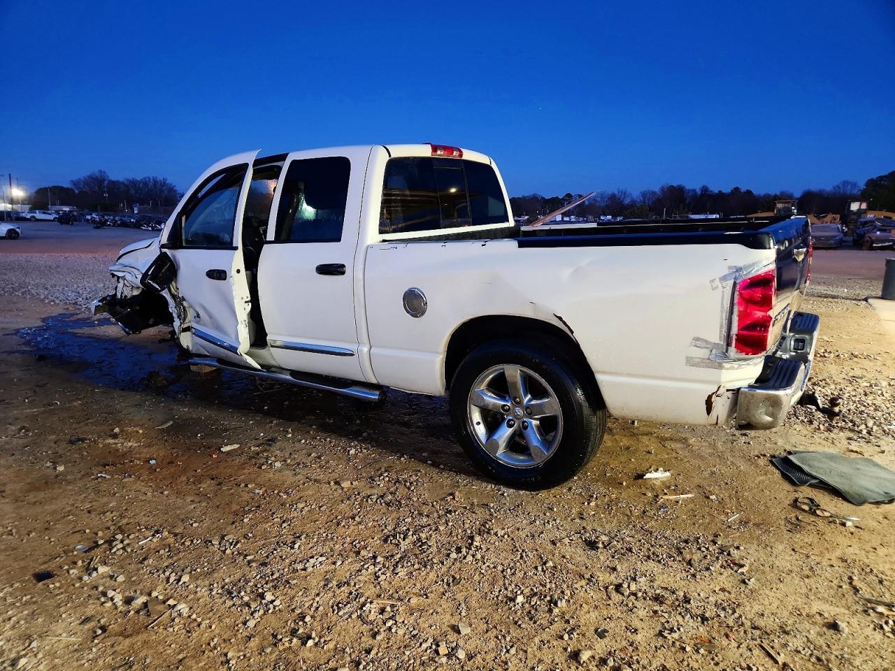 2008 Dodge Ram 1500 St - Фото 2