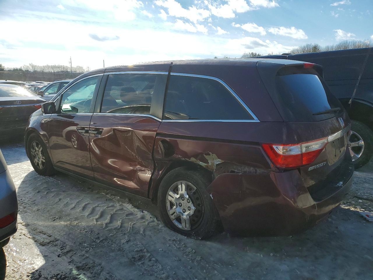 2012 Honda Odyssey Lx - Фото 2