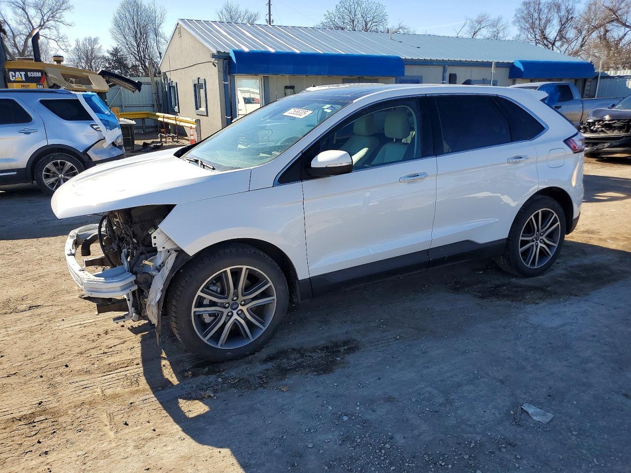 2021 Ford Edge Titanium
