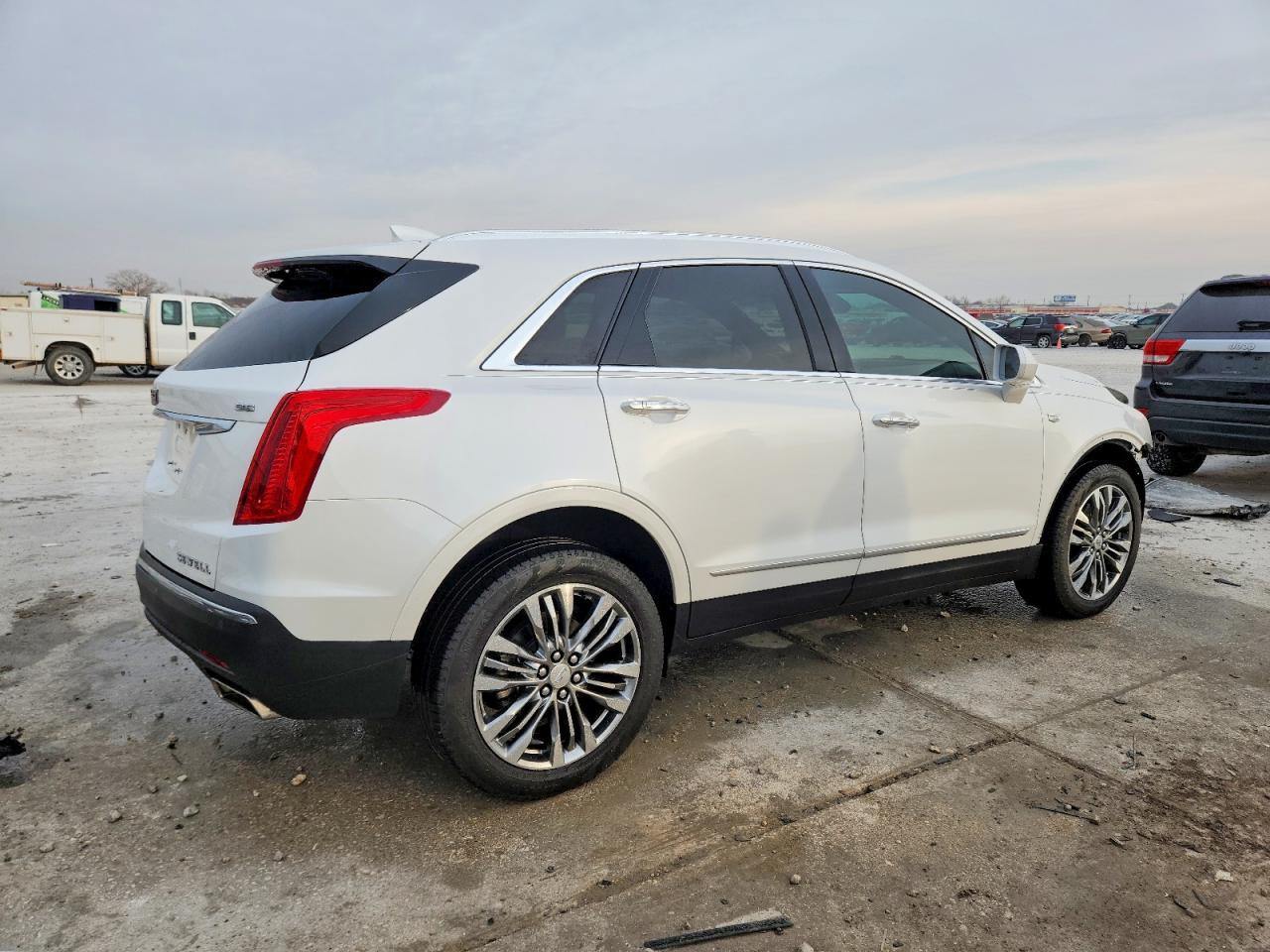 2019 Cadillac Xt5 Luxury - Image 3
