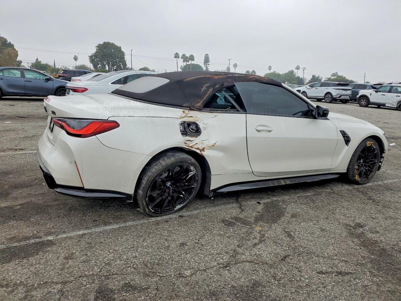2022 BMW M4 Competition - Фото 3