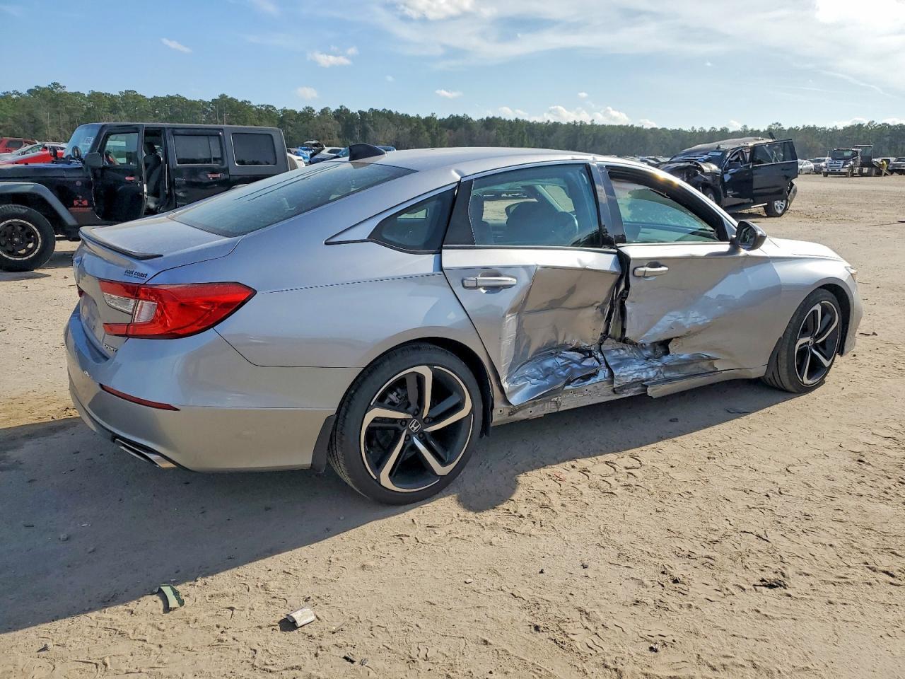 2022 Honda Accord Sport - Фото 3
