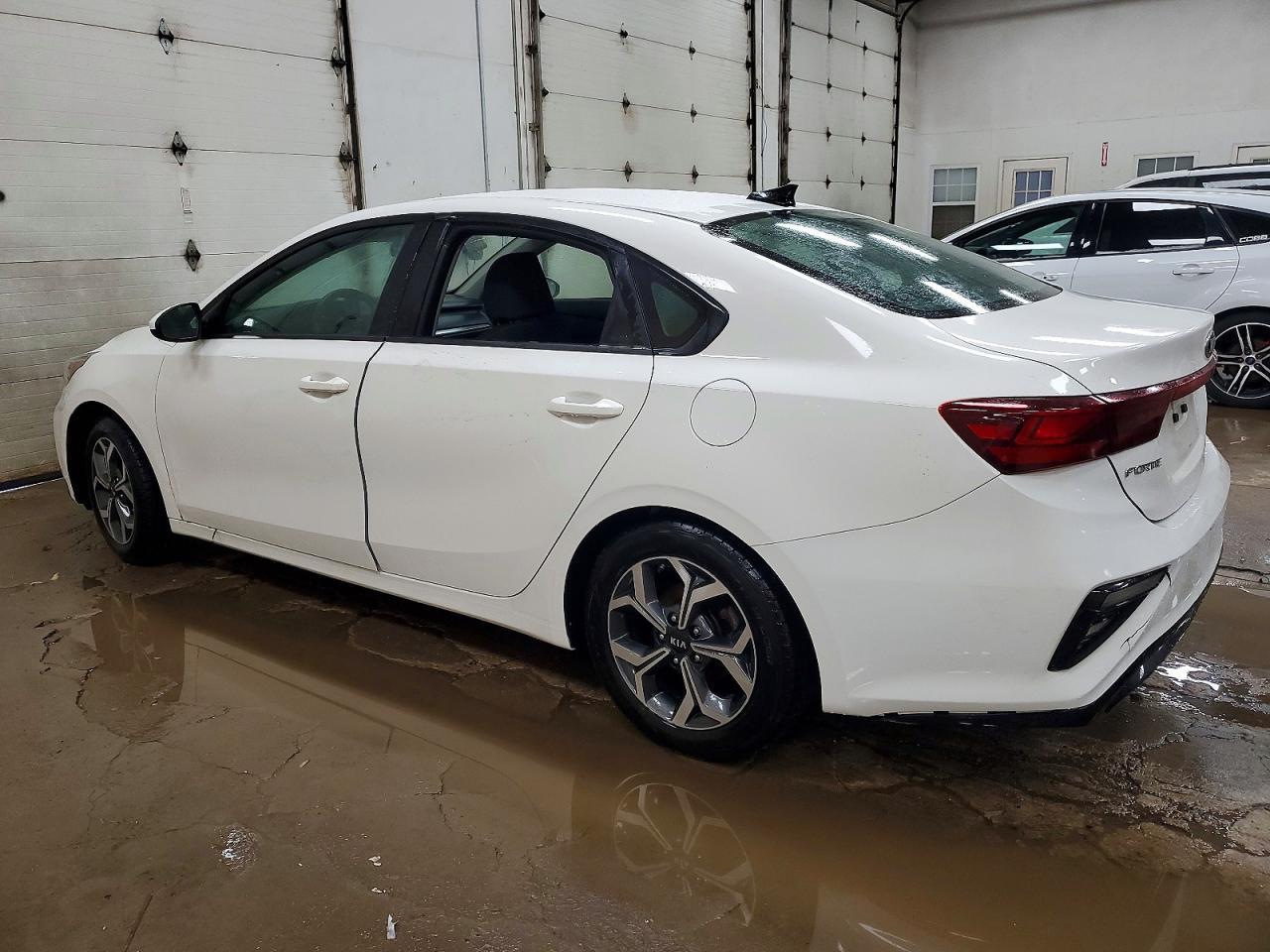 2019 Kia Forte Fe - Image 2