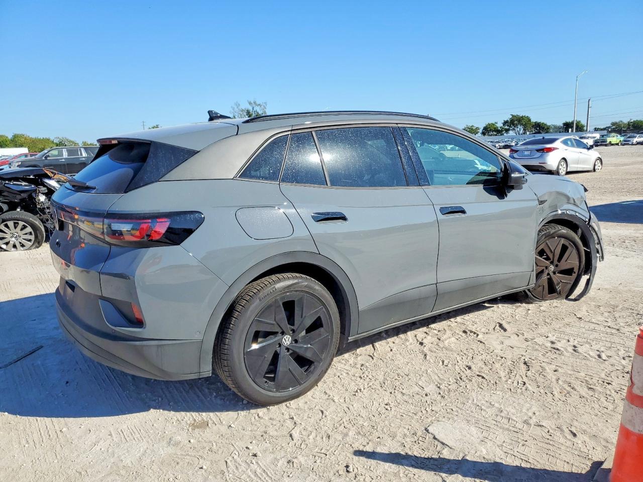 2025 Volkswagen Id.4 Pro S - Фото 3