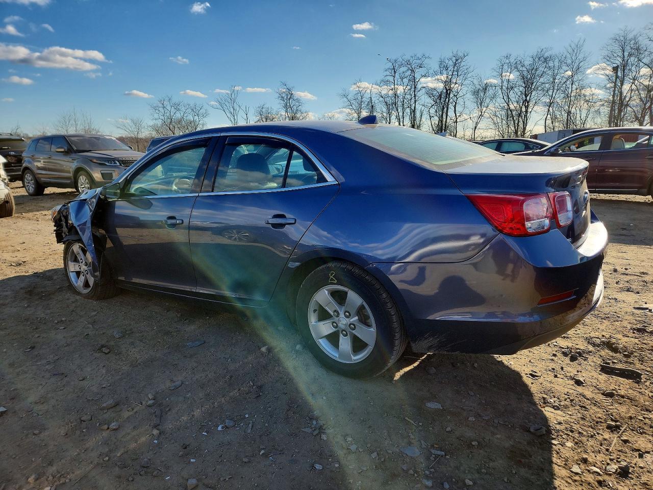 2014 Chevrolet Malibu 1Lt - Фото 2