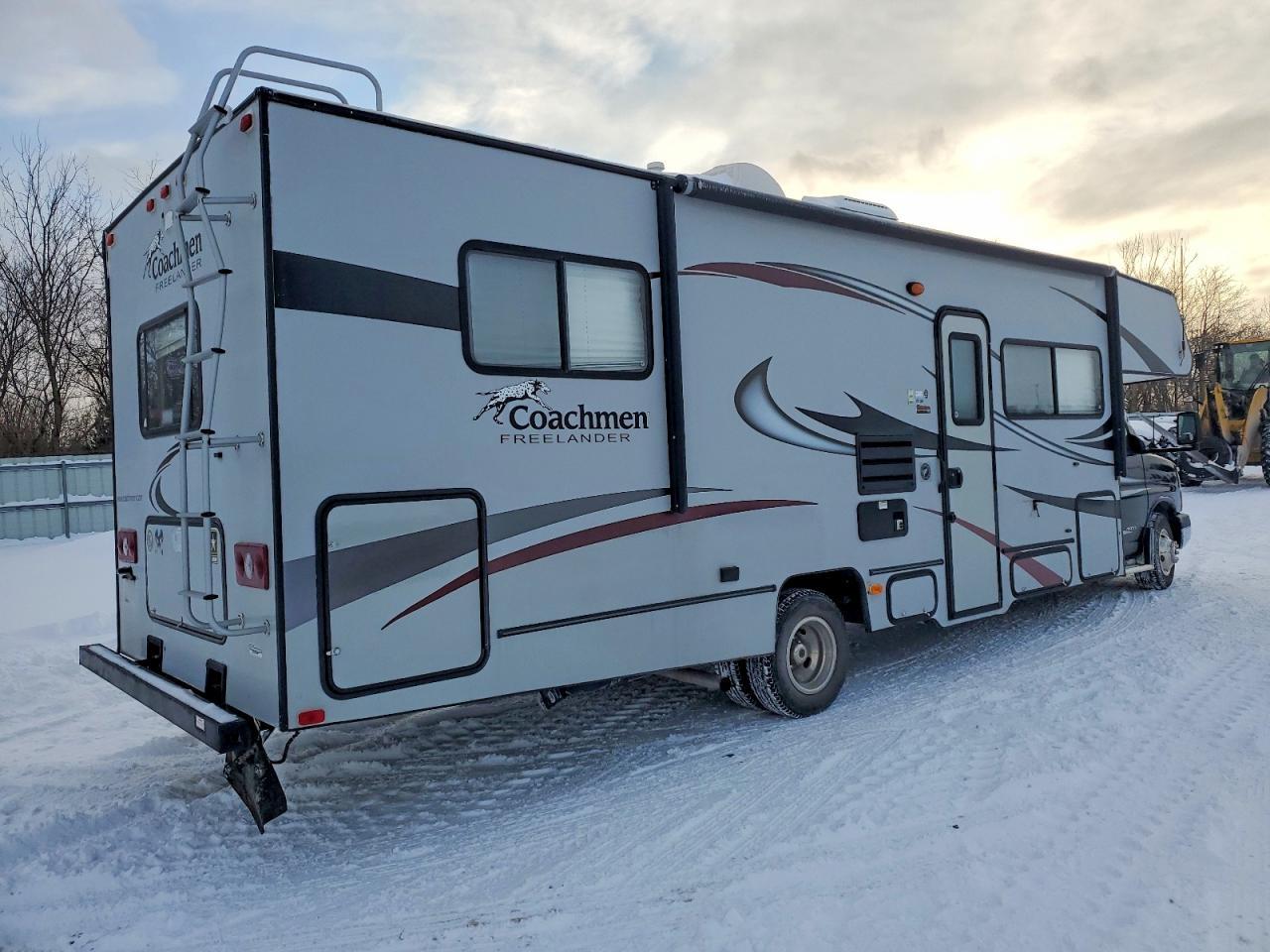 2013 Chevrolet Express G4500 - Image 4